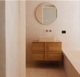 3 bedroom villa with heated pool in Noto, sleeps 6